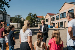 Schulen und Kindergärten