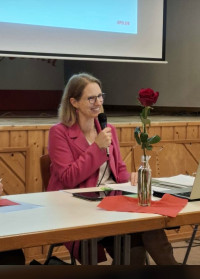 Maren Schmitt übernahm die Sitzungsleitung